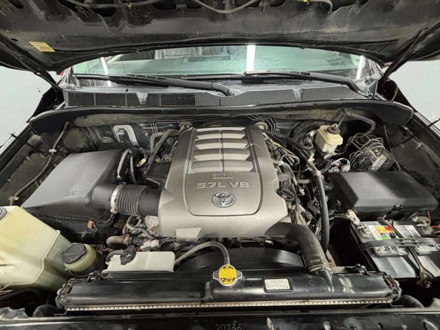 2010 Toyota Tundra CrewMax 5.7L FFV V8 6-Speed Automatic LTD - 22958744 - 9