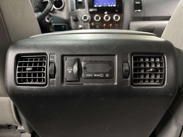 2010 Toyota Tundra CrewMax 5.7L FFV V8 6-Speed Automatic LTD - 22958744 - 26