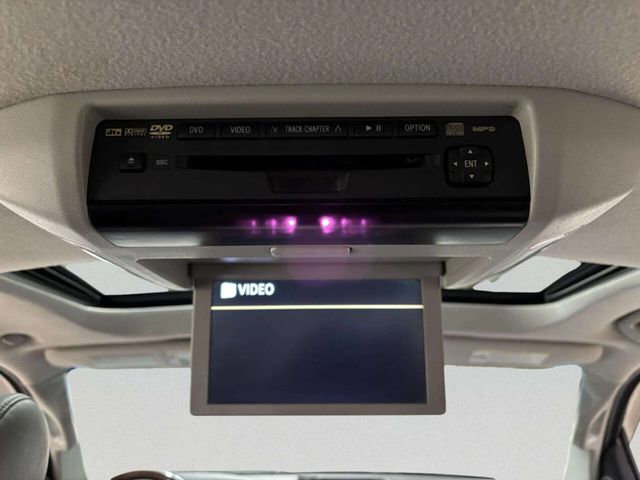 2010 Toyota Tundra CrewMax 5.7L FFV V8 6-Speed Automatic LTD - 22958744 - 27