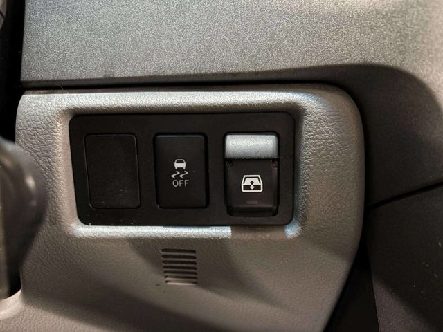 2010 Toyota Tundra CrewMax 5.7L FFV V8 6-Speed Automatic LTD - 22958744 - 36