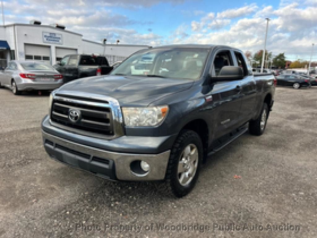 2010 Toyota Tundra Dbl 5.7L V8 6-Speed Automatic - 22946024 | Video 1