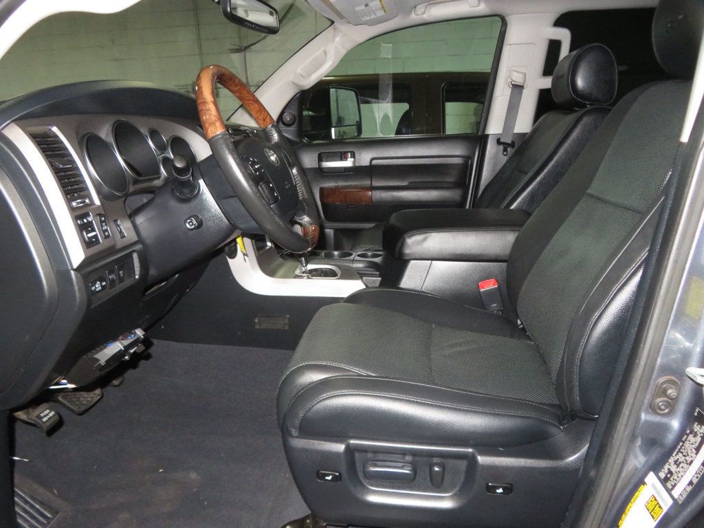 2010 Toyota Tundra EXTRA CLEAN PLATINUM CREWMAX 3 OWNERS 4X4 LIFTED TUNDRA  - 22975937 - 19