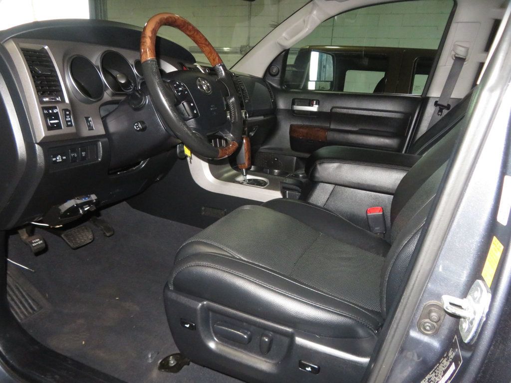 2010 Toyota Tundra EXTRA CLEAN PLATINUM CREWMAX 3 OWNERS 4X4 LIFTED TUNDRA  - 22975937 - 20