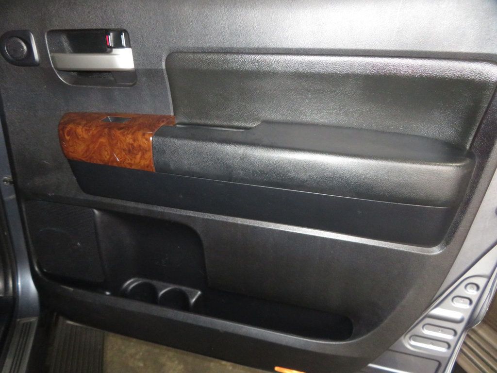 2010 Toyota Tundra EXTRA CLEAN PLATINUM CREWMAX 3 OWNERS 4X4 LIFTED TUNDRA  - 22975937 - 29