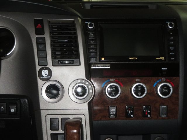 2010 Toyota Tundra EXTRA CLEAN PLATINUM CREWMAX 3 OWNERS 4X4 LIFTED TUNDRA  - 22975937 - 43