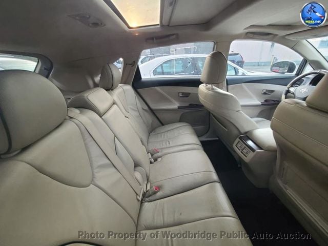 2010 Toyota Venza 4dr Wagon I4 AWD - 23055442 - 7