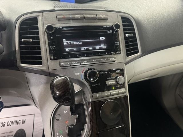 2010 Toyota Venza 4dr Wagon I4 AWD - 23075378 - 15