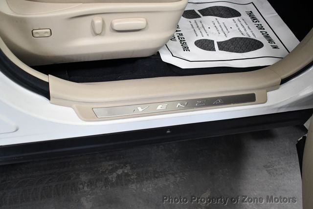 2010 Toyota Venza 4dr Wagon V6 AWD - 22468319 - 15