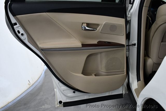 2010 Toyota Venza 4dr Wagon V6 AWD - 22468319 - 24