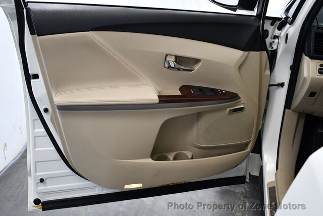 2010 Toyota Venza 4dr Wagon V6 AWD - 22468319 - 34