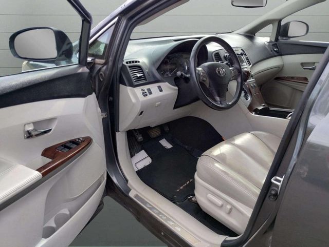 2010 Toyota Venza 4dr Wagon V6 AWD - 22933752 - 12