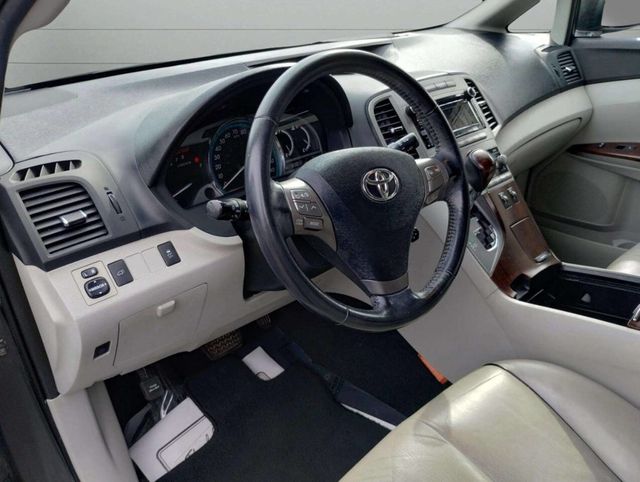 2010 Toyota Venza 4dr Wagon V6 AWD - 22933752 - 13