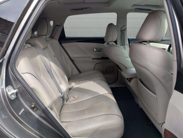 2010 Toyota Venza 4dr Wagon V6 AWD - 22933752 - 18