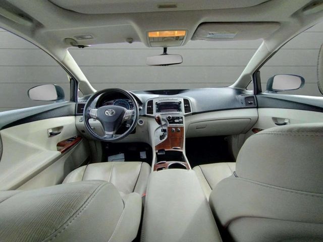 2010 Toyota Venza 4dr Wagon V6 AWD - 22933752 - 35