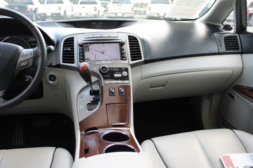 2010 Toyota Venza photo 10