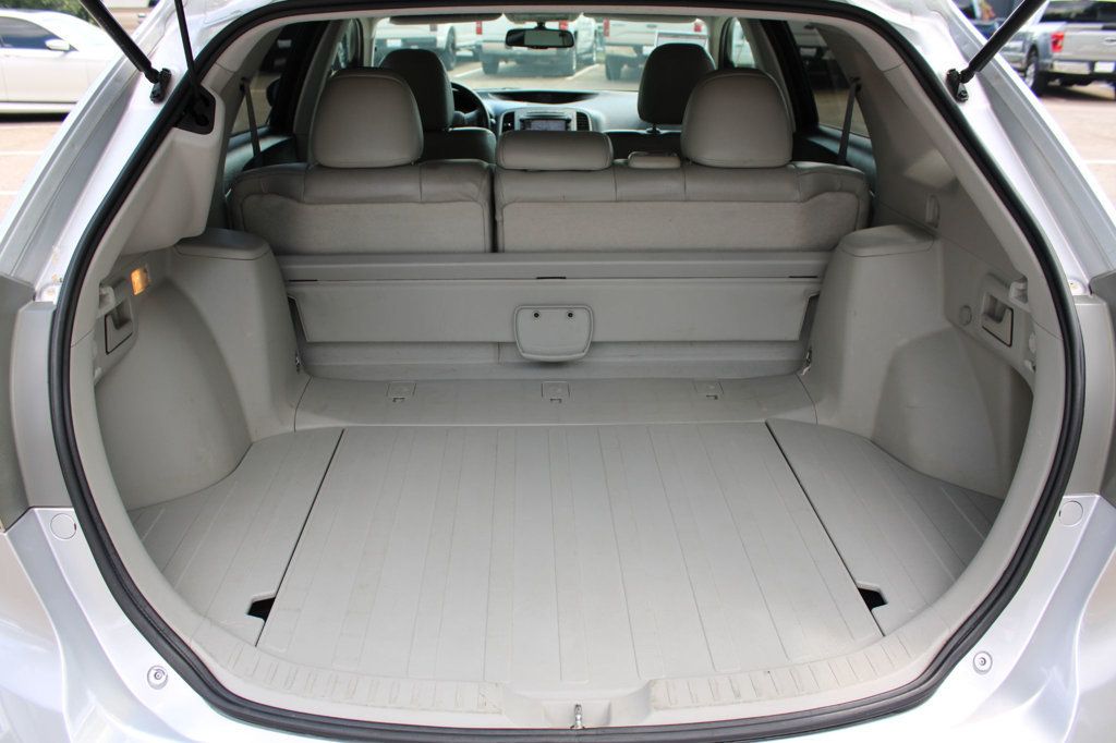 2010 Toyota Venza photo 14