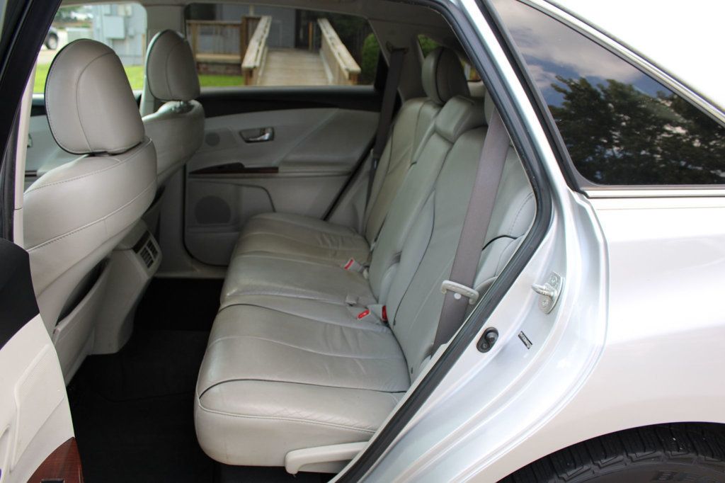 2010 Toyota Venza photo 23