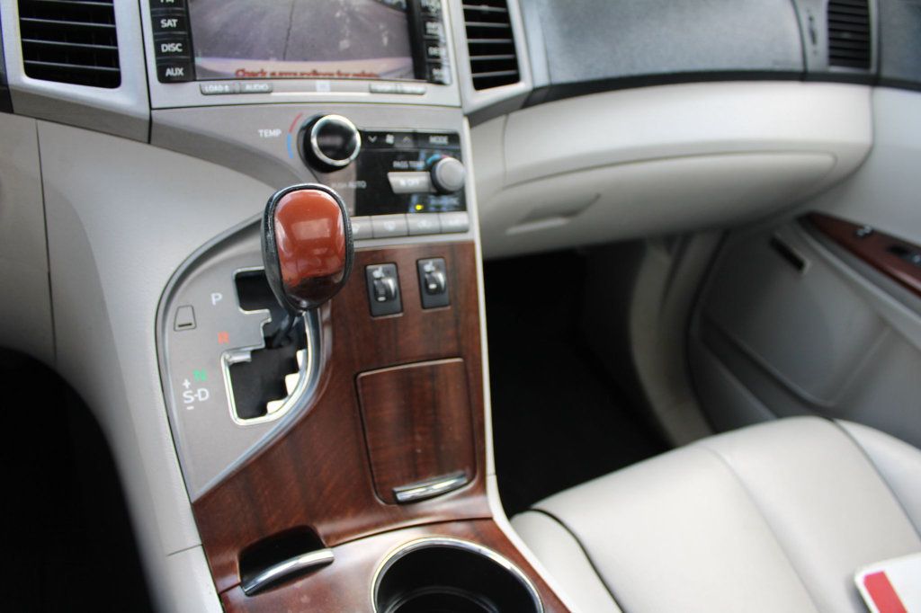 2010 Toyota Venza photo 27