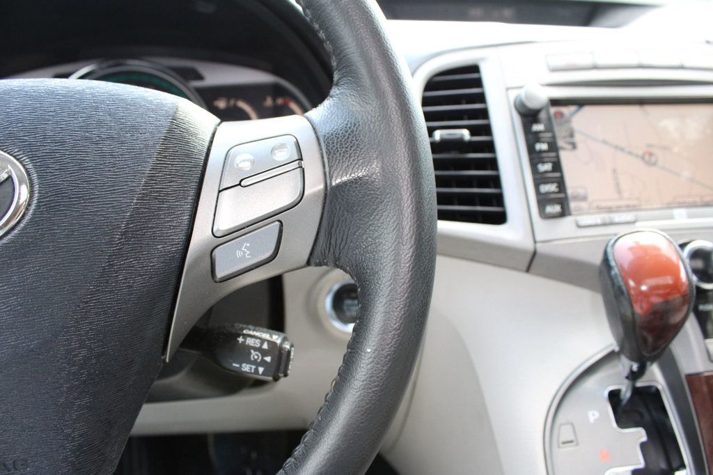 2010 Toyota Venza photo 30