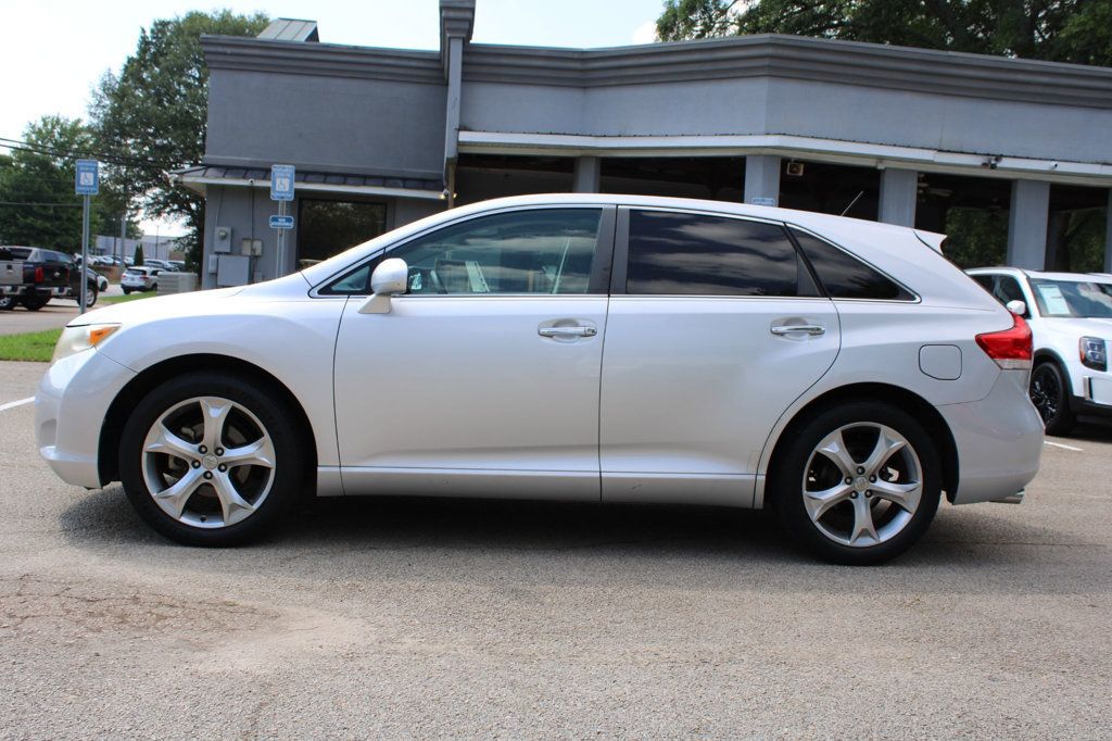 2010 Toyota Venza photo 3