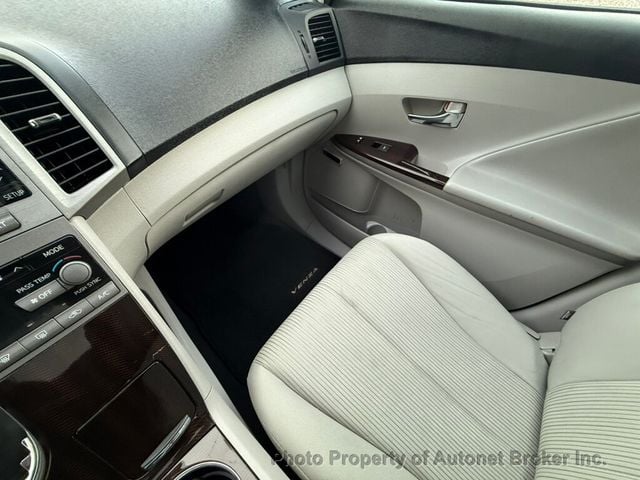 2010 Toyota Venza 4dr Wagon V6 FWD - 22999158 - 11