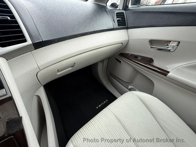 2010 Toyota Venza 4dr Wagon V6 FWD - 22999158 - 14