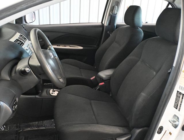 2010 Toyota Yaris 4dr Sedan Automatic - 23061131 - 13