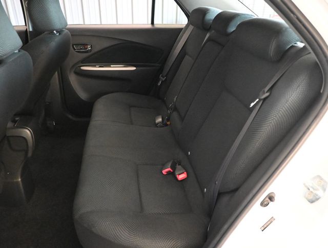 2010 Toyota Yaris 4dr Sedan Automatic - 23061131 - 14
