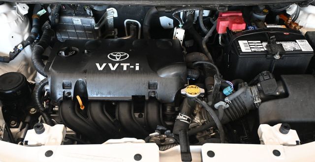2010 Toyota Yaris 4dr Sedan Automatic - 23061131 - 17