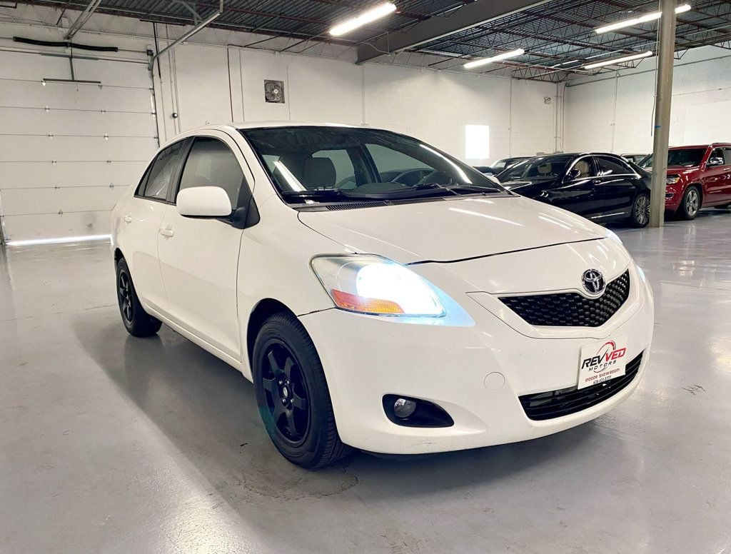 2010 Toyota Yaris 4dr Sedan Automatic - 22589674 - 7