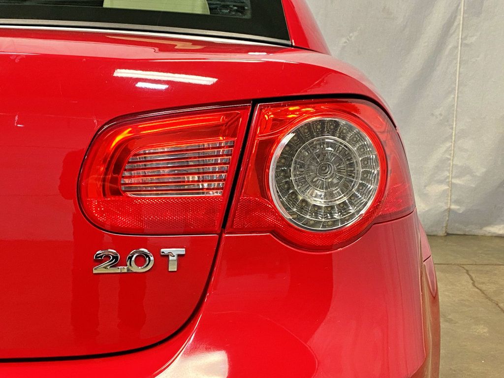 2010 Volkswagen Eos 2dr Convertible DSG Komfort - 23005529 - 10