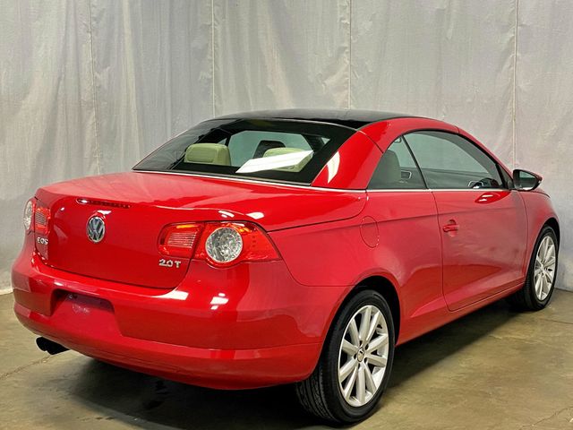 2010 Volkswagen Eos 2dr Convertible DSG Komfort - 23005529 - 11