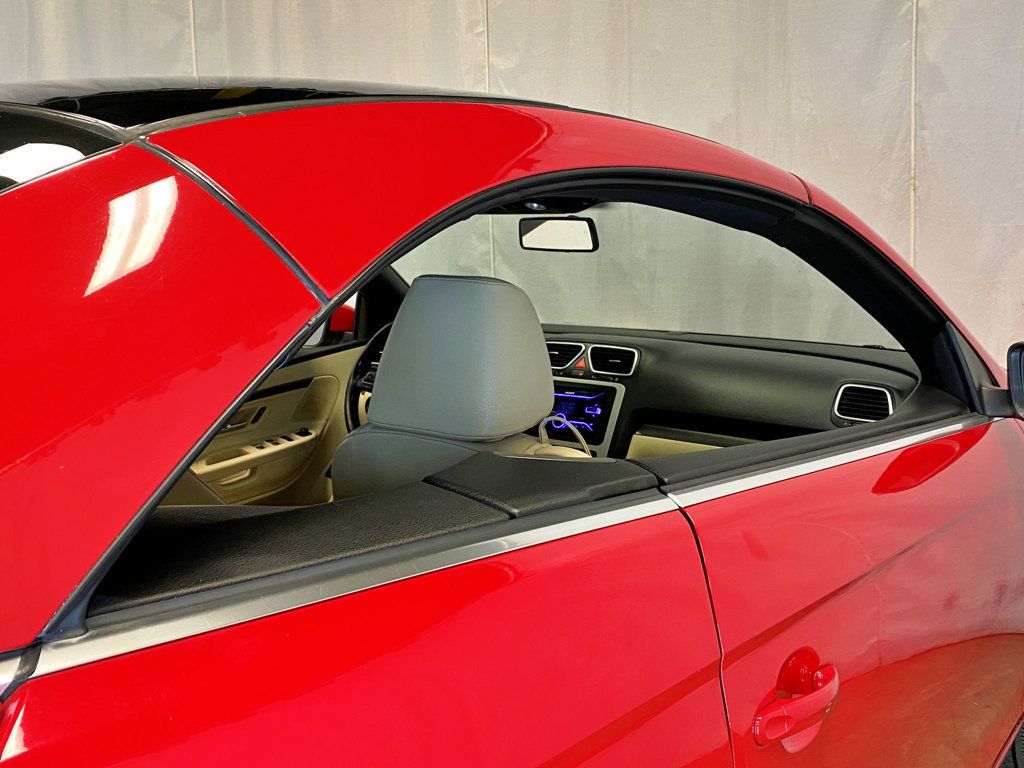 2010 Volkswagen Eos 2dr Convertible DSG Komfort - 23005529 - 12