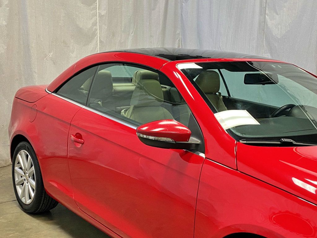 2010 Volkswagen Eos 2dr Convertible DSG Komfort - 23005529 - 15