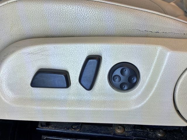 2010 Volkswagen Eos 2dr Convertible DSG Komfort - 23005529 - 28