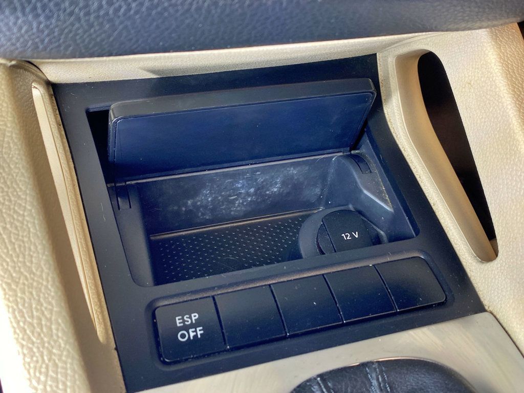 2010 Volkswagen Eos 2dr Convertible DSG Komfort - 23005529 - 41