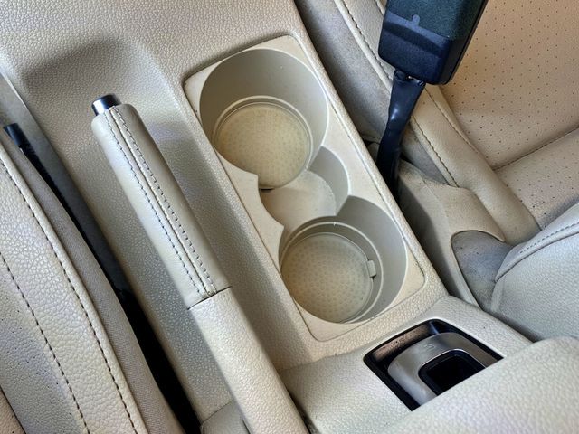 2010 Volkswagen Eos 2dr Convertible DSG Komfort - 23005529 - 43