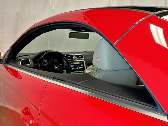 2010 Volkswagen Eos 2dr Convertible DSG Komfort - 23005529 - 4