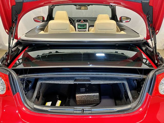 2010 Volkswagen Eos 2dr Convertible DSG Komfort - 23005529 - 56