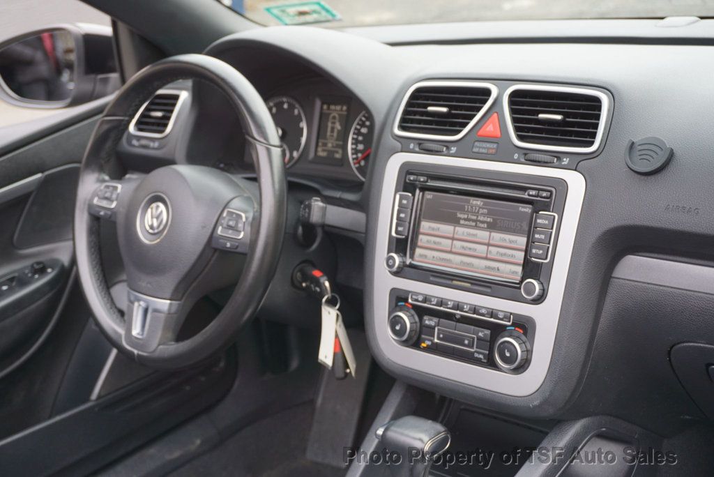2010 Volkswagen Eos 2dr Convertible DSG Komfort CLEAN CARFAX LOW MILES  - 22959397 - 9