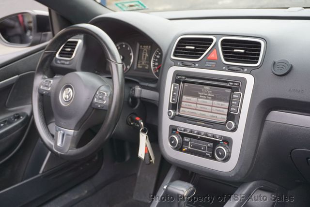 2010 Volkswagen Eos 2dr Convertible DSG Komfort CLEAN CARFAX LOW MILES  - 22959397 - 9