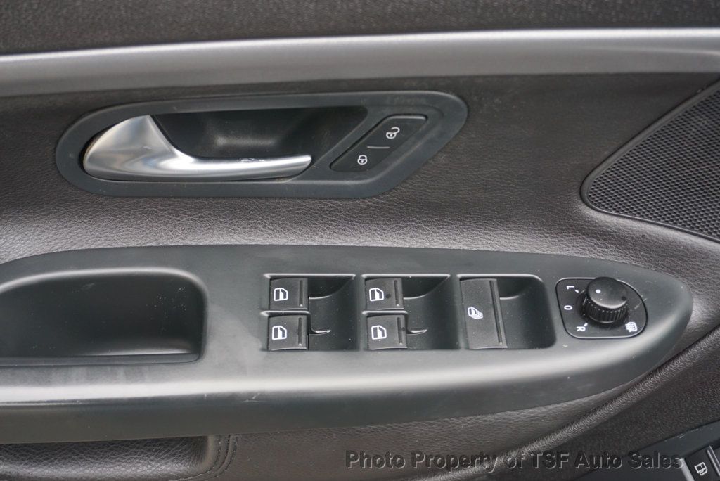 2010 Volkswagen Eos 2dr Convertible DSG Komfort CLEAN CARFAX LOW MILES  - 22959397 - 15