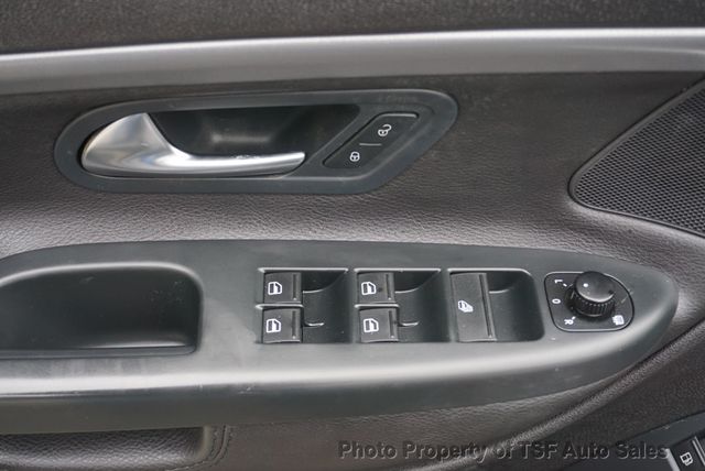 2010 Volkswagen Eos 2dr Convertible DSG Komfort CLEAN CARFAX LOW MILES  - 22959397 - 15