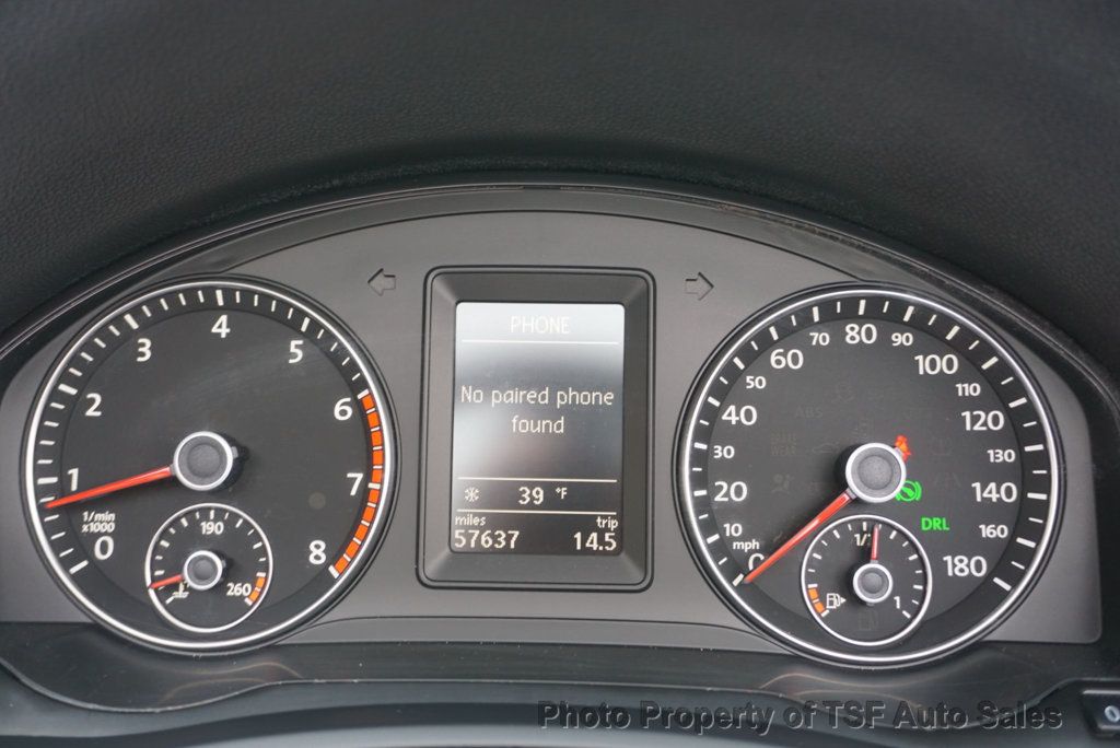 2010 Volkswagen Eos 2dr Convertible DSG Komfort CLEAN CARFAX LOW MILES  - 22959397 - 24