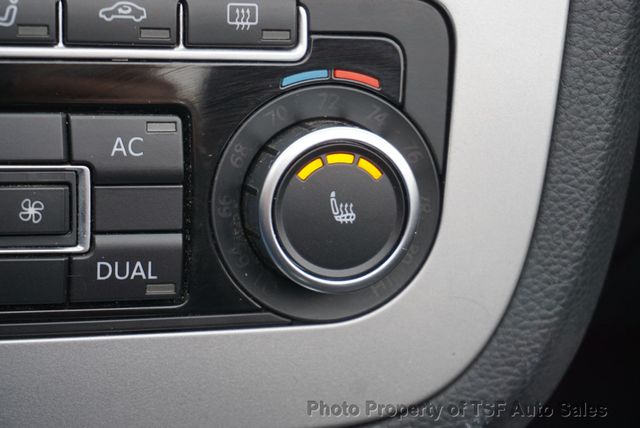 2010 Volkswagen Eos 2dr Convertible DSG Komfort CLEAN CARFAX LOW MILES  - 22959397 - 28