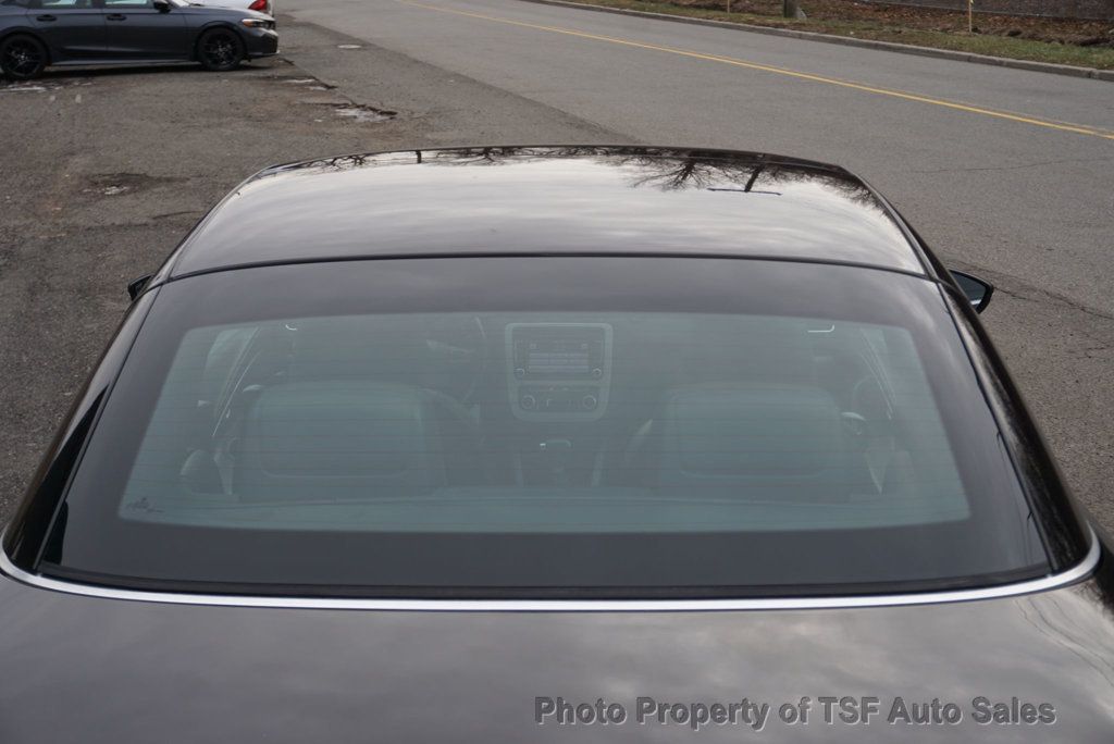 2010 Volkswagen Eos 2dr Convertible DSG Komfort CLEAN CARFAX LOW MILES  - 22959397 - 36