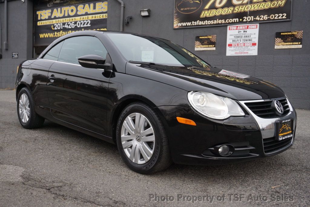 2010 Volkswagen Eos 2dr Convertible DSG Komfort CLEAN CARFAX LOW MILES  - 22959397 - 38