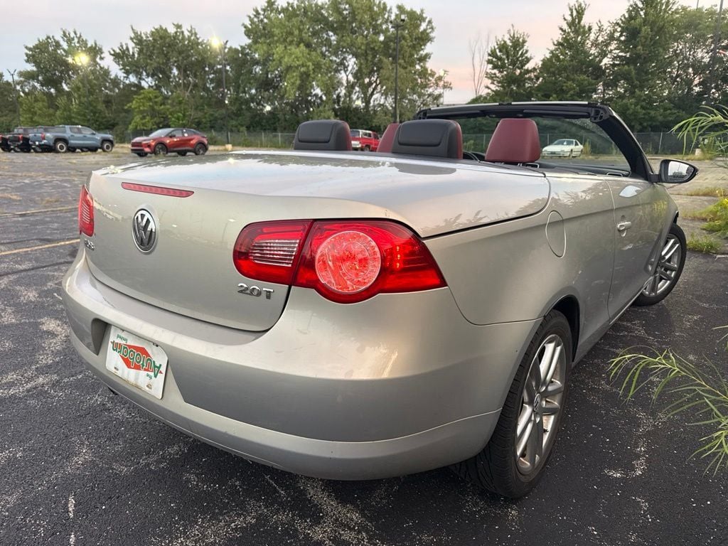 2010 Volkswagen Eos 2dr Convertible Lux - 23068233 - 4