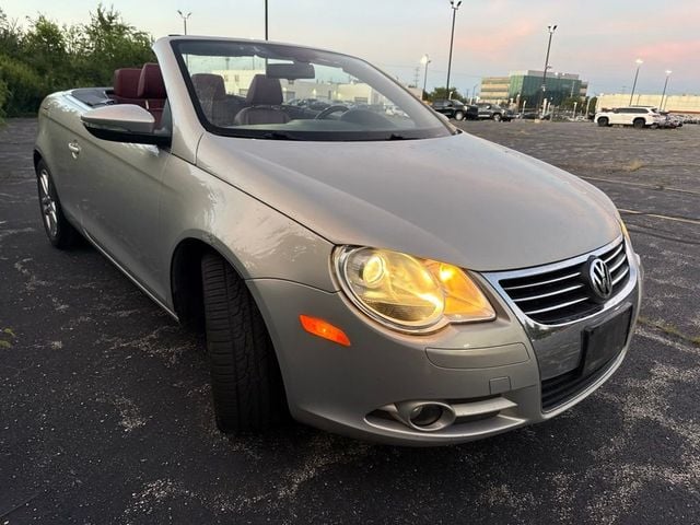 2010 Volkswagen Eos 2dr Convertible Lux - 23068233 - 5