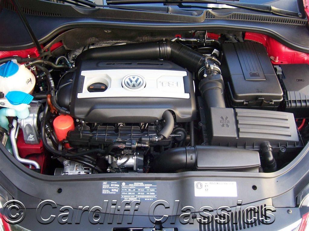 2010 Volkswagen Eos Komfort Turbo - 13325485 - 17